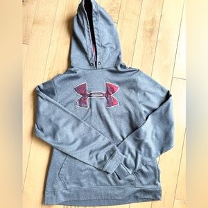 Men’s Under Armour Hoodie - Medium